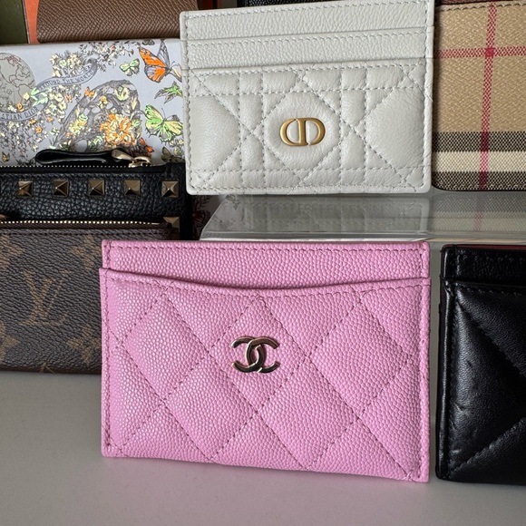 Chanel Classic Card Holder - Picture 6 of 8